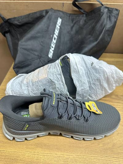 BRAND NEW-Skechers Hands Free Slip-Ins (size 44)