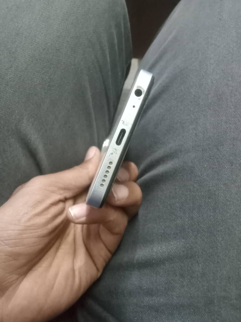 Tecno Spark 20C 2