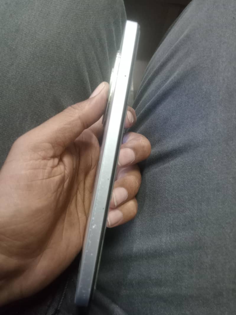 Tecno Spark 20C 3