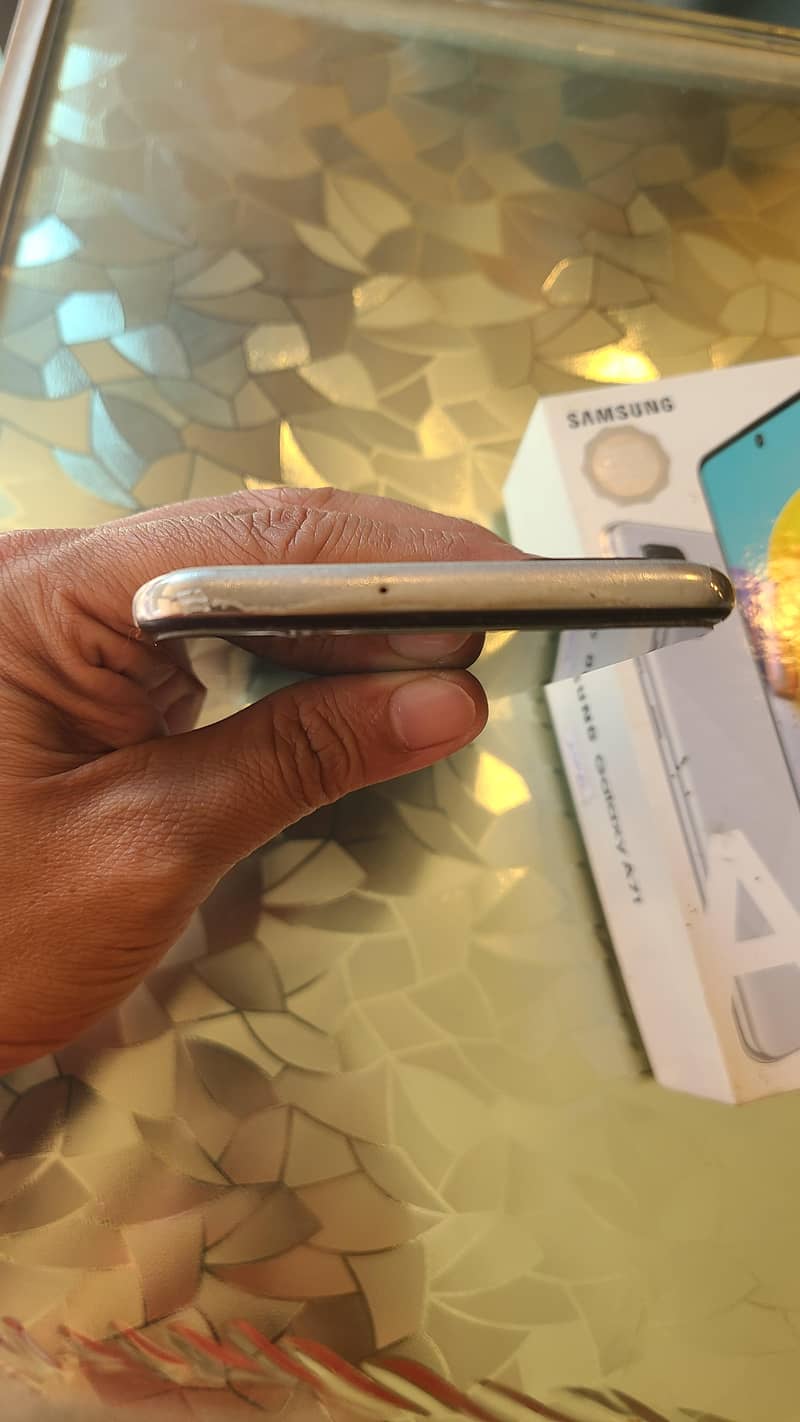 Samsung Mobile A71 3