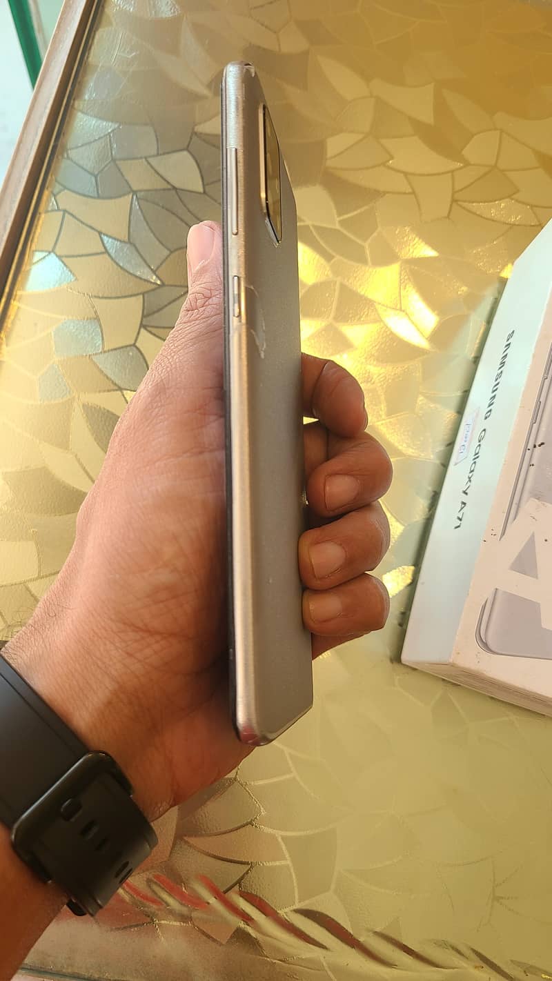 Samsung Mobile A71 5