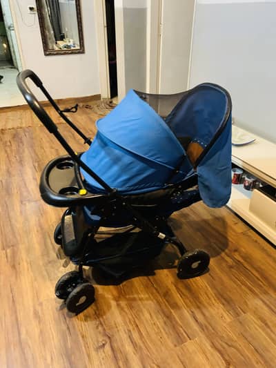 heavy duty pram/ stroller urgently sell. No fault