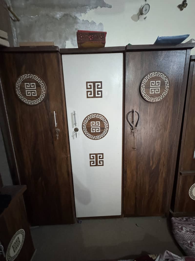 Bed , Almari , Side table , dressing, showcase 2