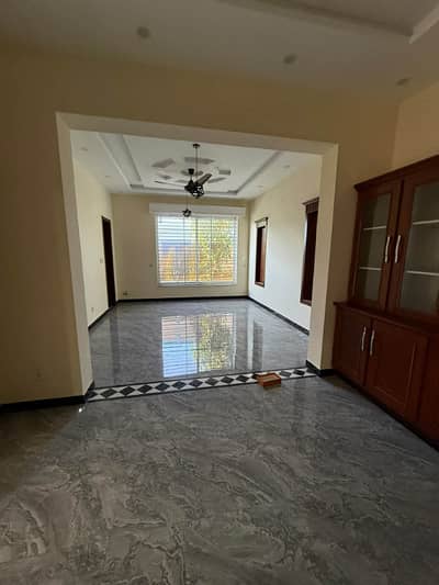 14 Marla (40x80) Upper Portion Available For Rent In G-13/3 Islamabad