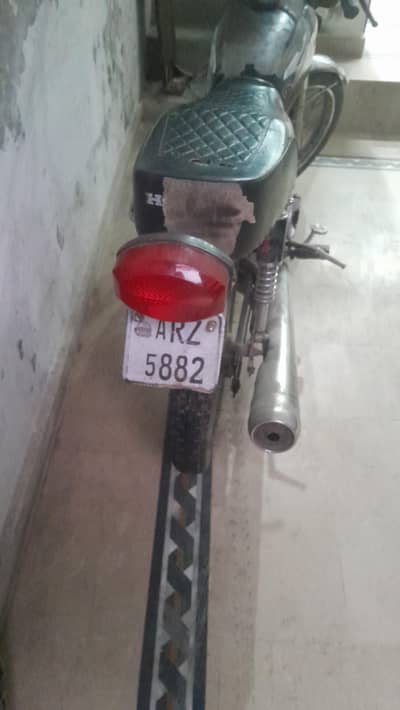 united 125
