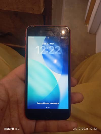 Apple iPhone SE