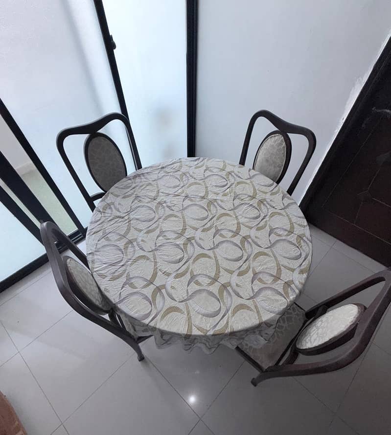 Round Wooden Dining Table Set 2