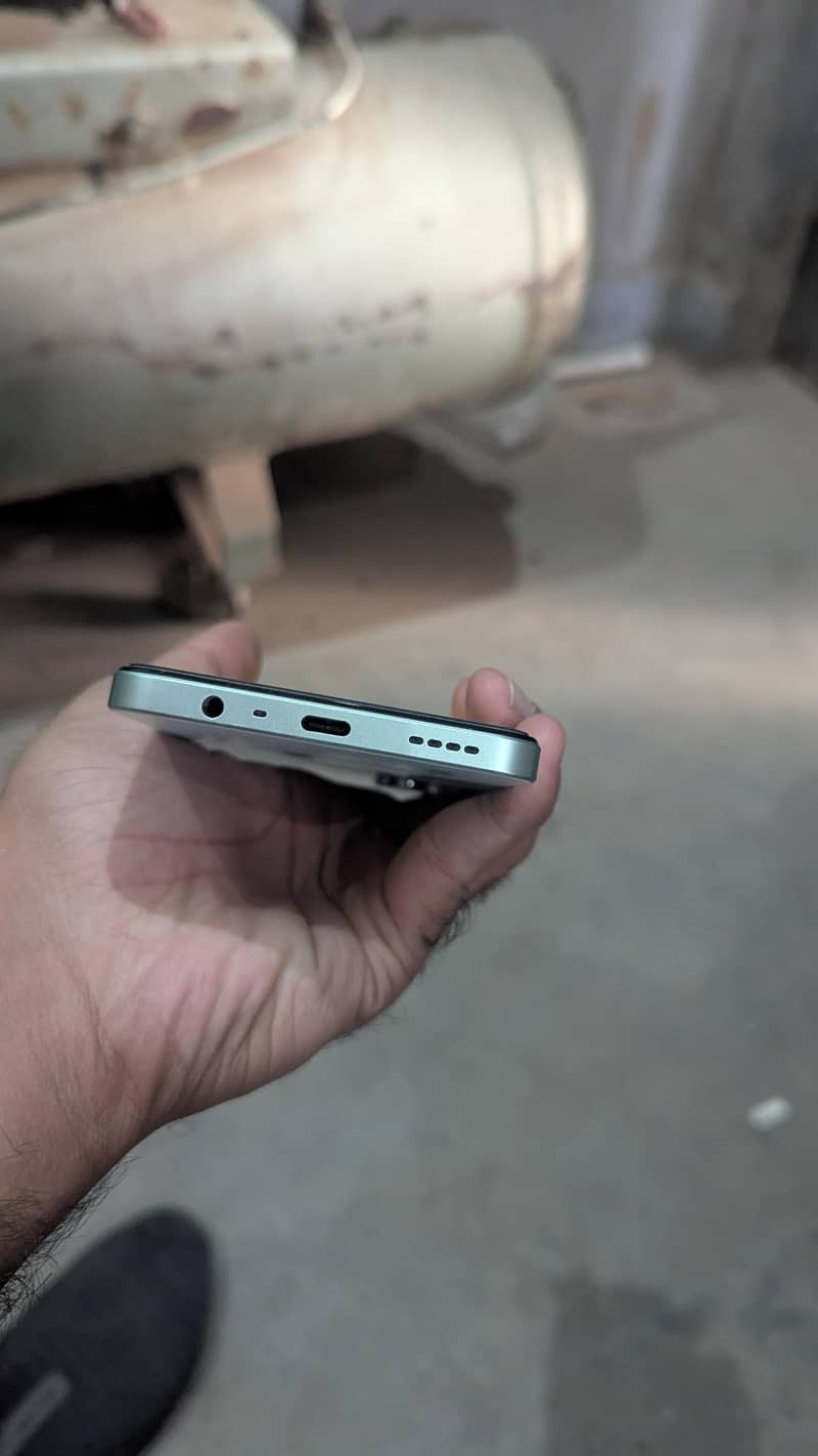 Realme Note 60x 4