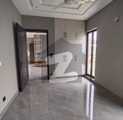 10 Marla Brand New House For Sale In Lake City Sector M2