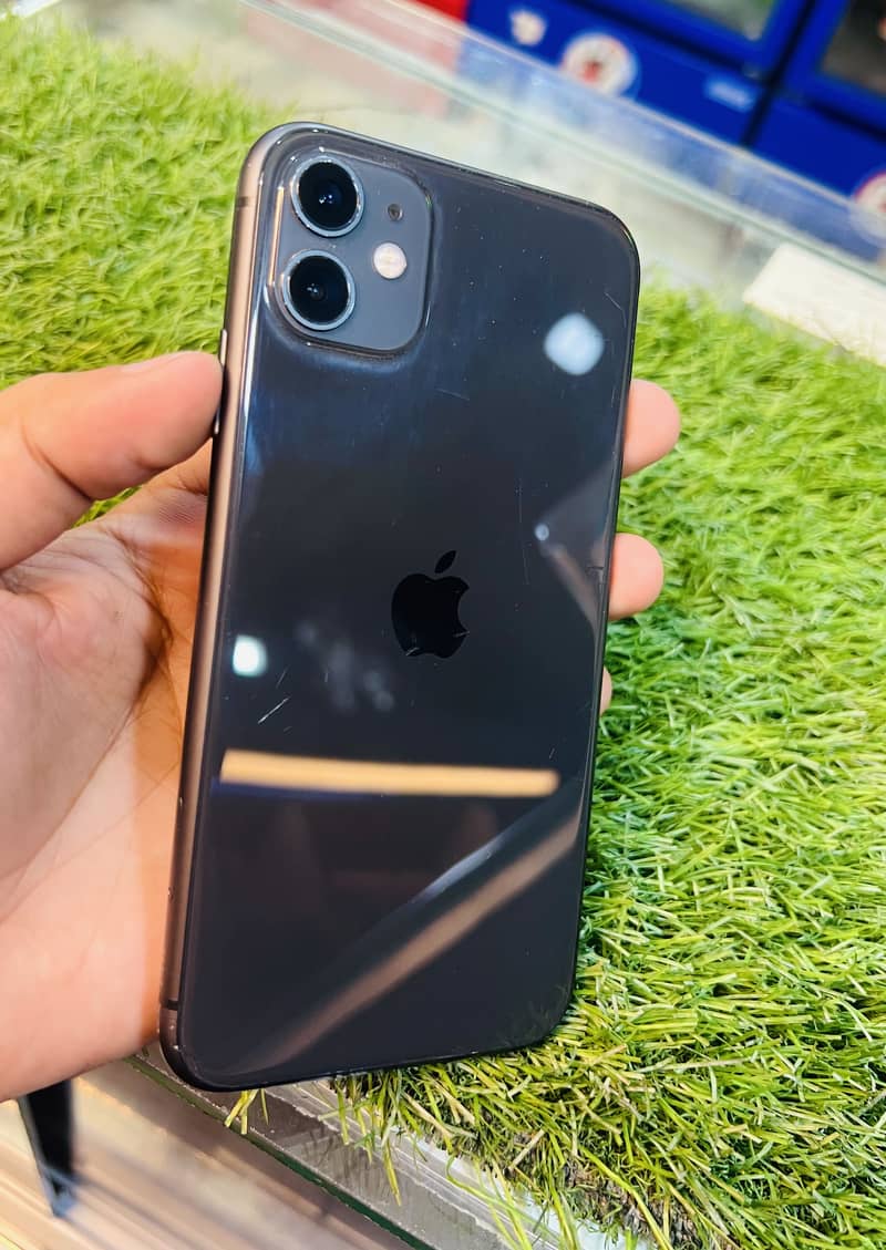 Apple iPhone 11 0