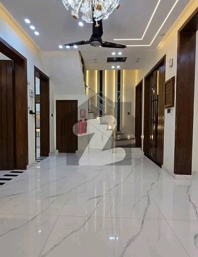 A Stunning House Is Up For Grabs In Bahria Town - Sector C Lahore