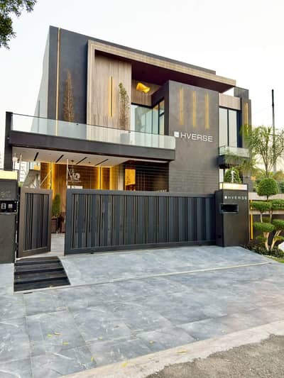 1 KANAL BRAND NEW FURNISHED BUNGALOW FOR SALE