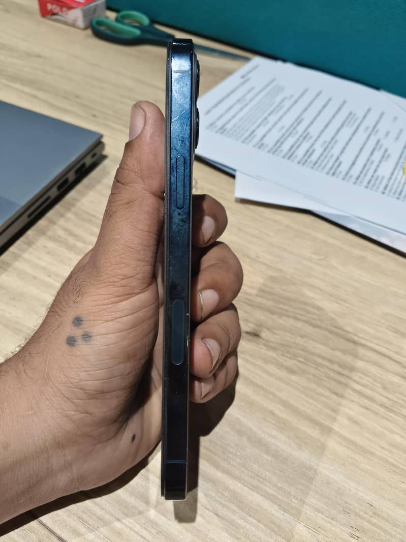 Apple iPhone 12 Pro Max 2