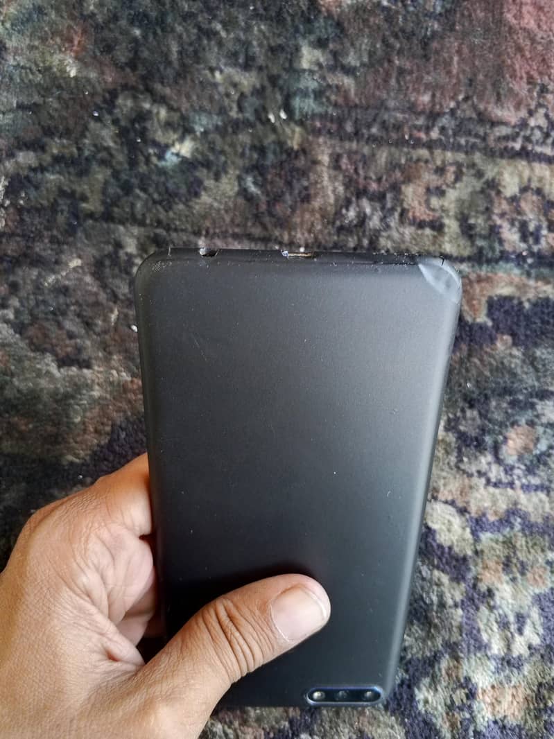 Huawei Y7 4