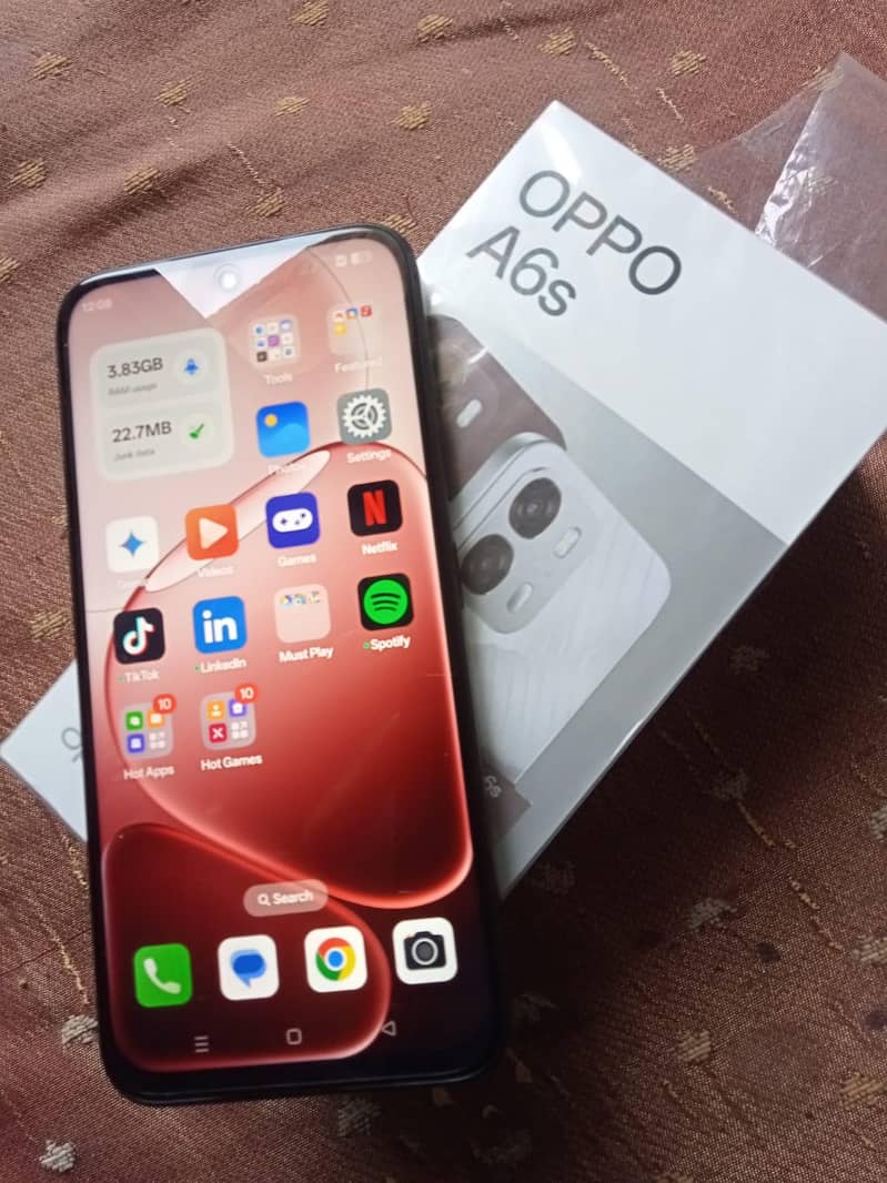 OPPO A6s 1