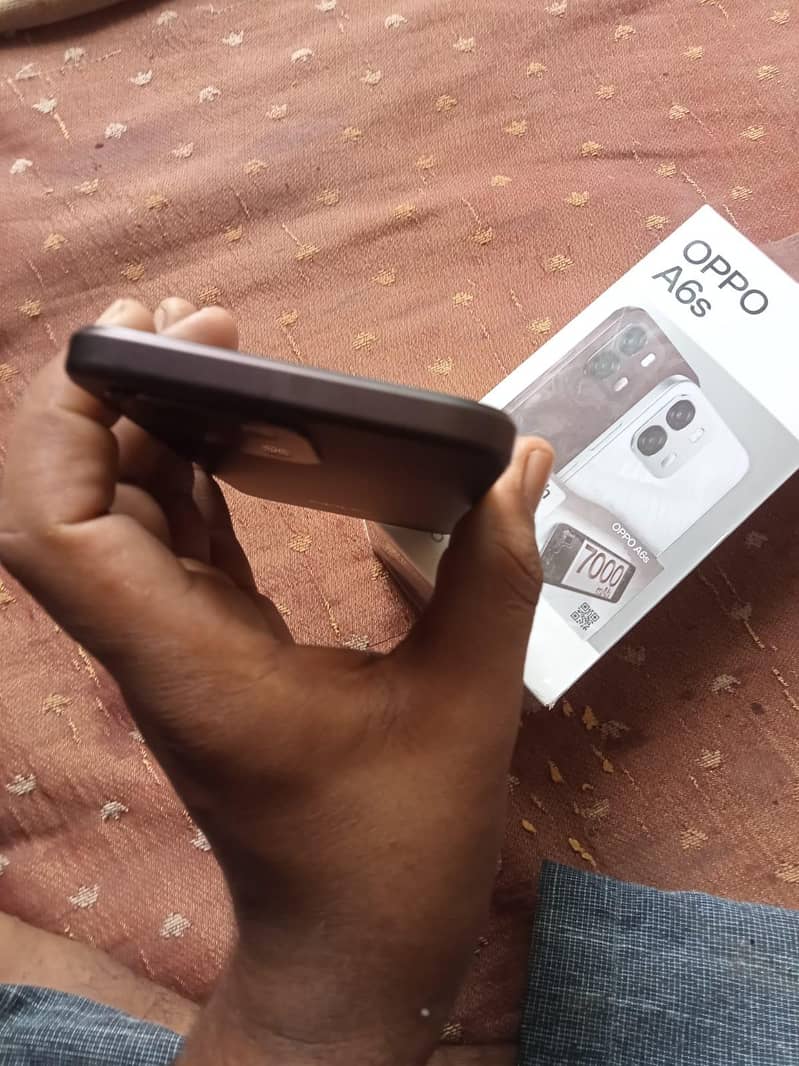 OPPO A6s 2