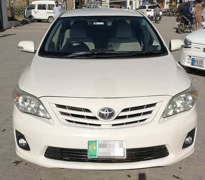 Toyota Corolla Altis Cruisetronic 1.6 2013 Model