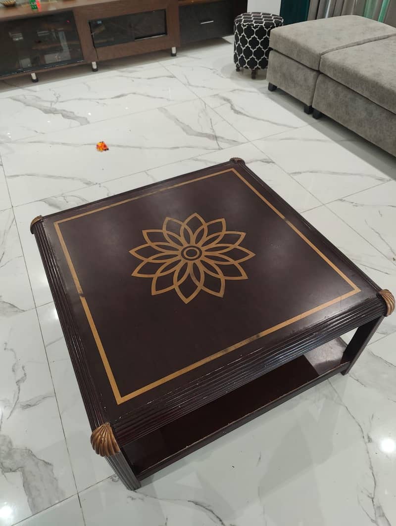 Centre table with 2 side tables 1