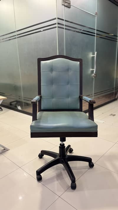 I’m office CEO Chair - 12,000 pkr