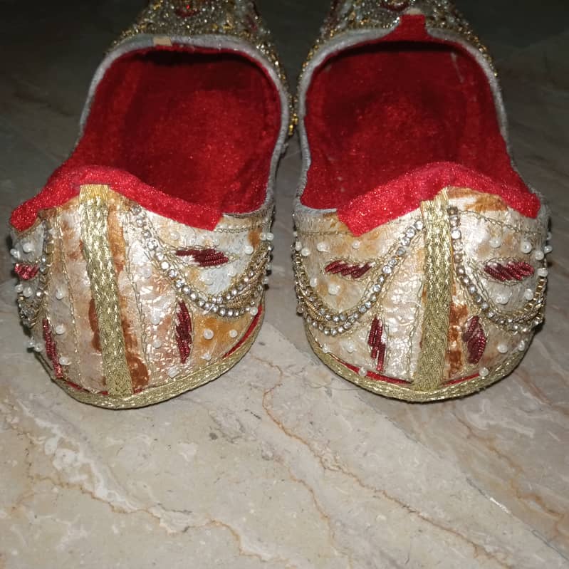 Hand made khusaa 0
