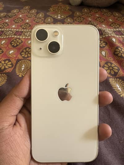 Apple iPhone 13