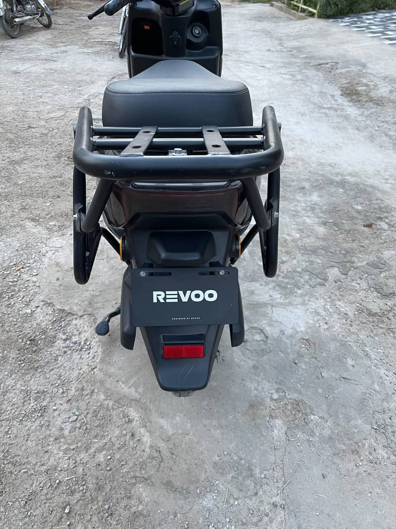 Reevo A12 1