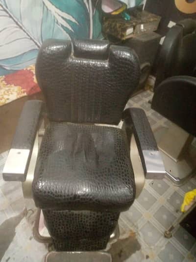 Used saloon chairs