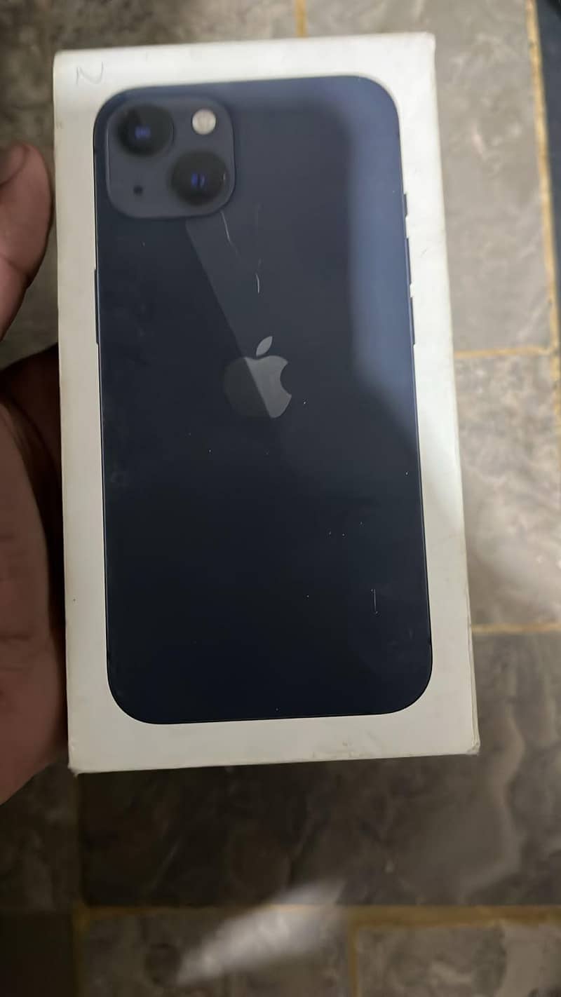 Apple iPhone 13 5