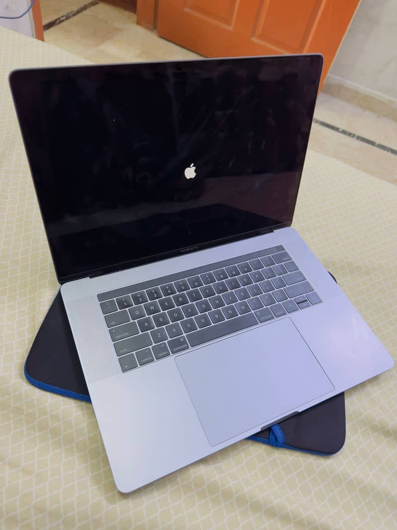 Macbook pro i7 2017 4