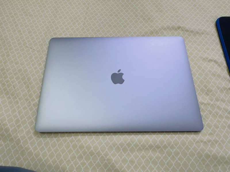 Macbook pro i7 2017 6