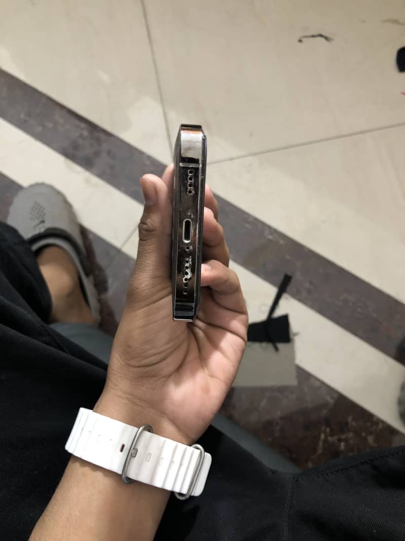 Apple iPhone XR 3