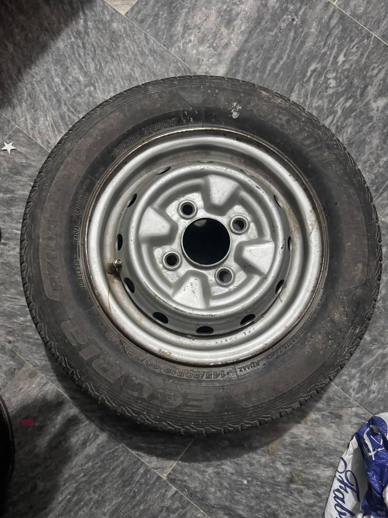 tyre stapni 12 - Tyres - 1120926753