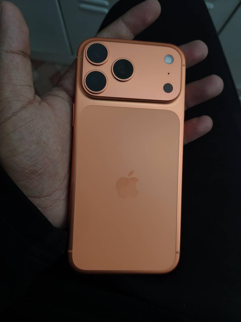 Apple iPhone 17 Pro Max 0