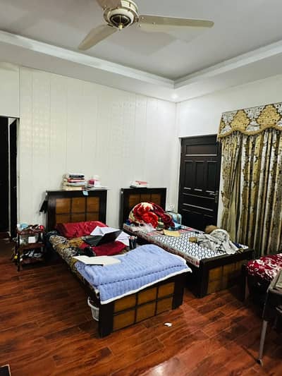 Girls Hostel G-10 for CSS students and Jobians near Markaz
