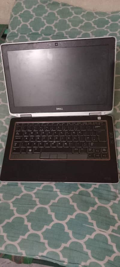 Dell laptop e6320 core i7 2Gen 4 gb ram 160 gb hhd
