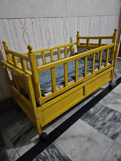 Kids qooden Jhoola for upto 3 years child