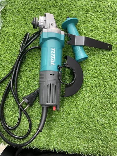 TOTAL Angle Grinder 900W 100mm Model TG10910056