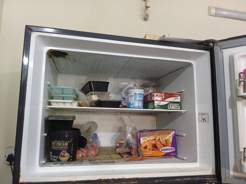 Dawlance refrigerator 1