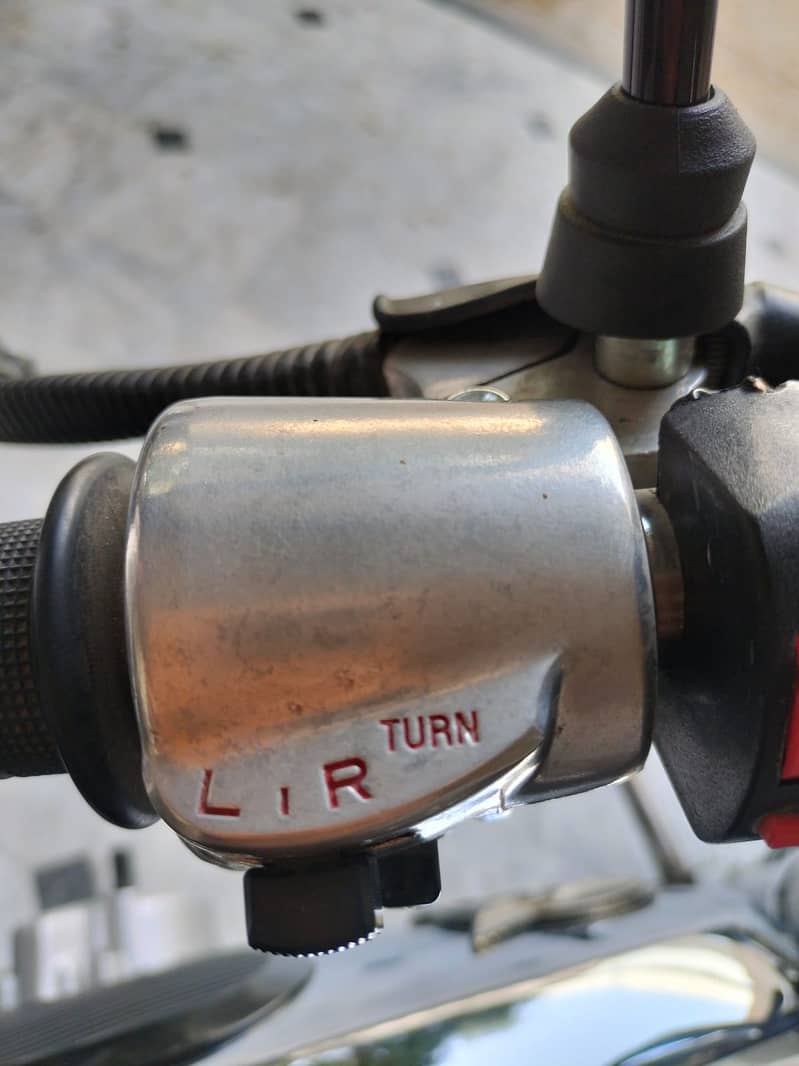 Honda CD 200 11