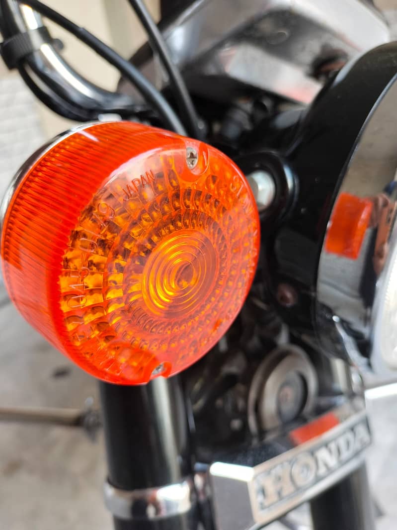 Honda CD 200 15