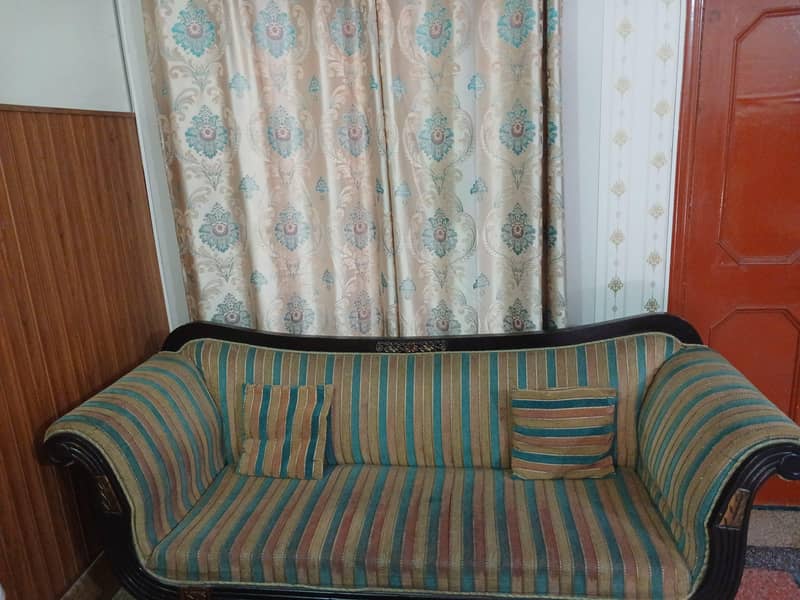 Dewan sofa |  good condition | negotiable 0