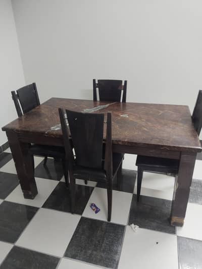 Dining tabeb 4 chir