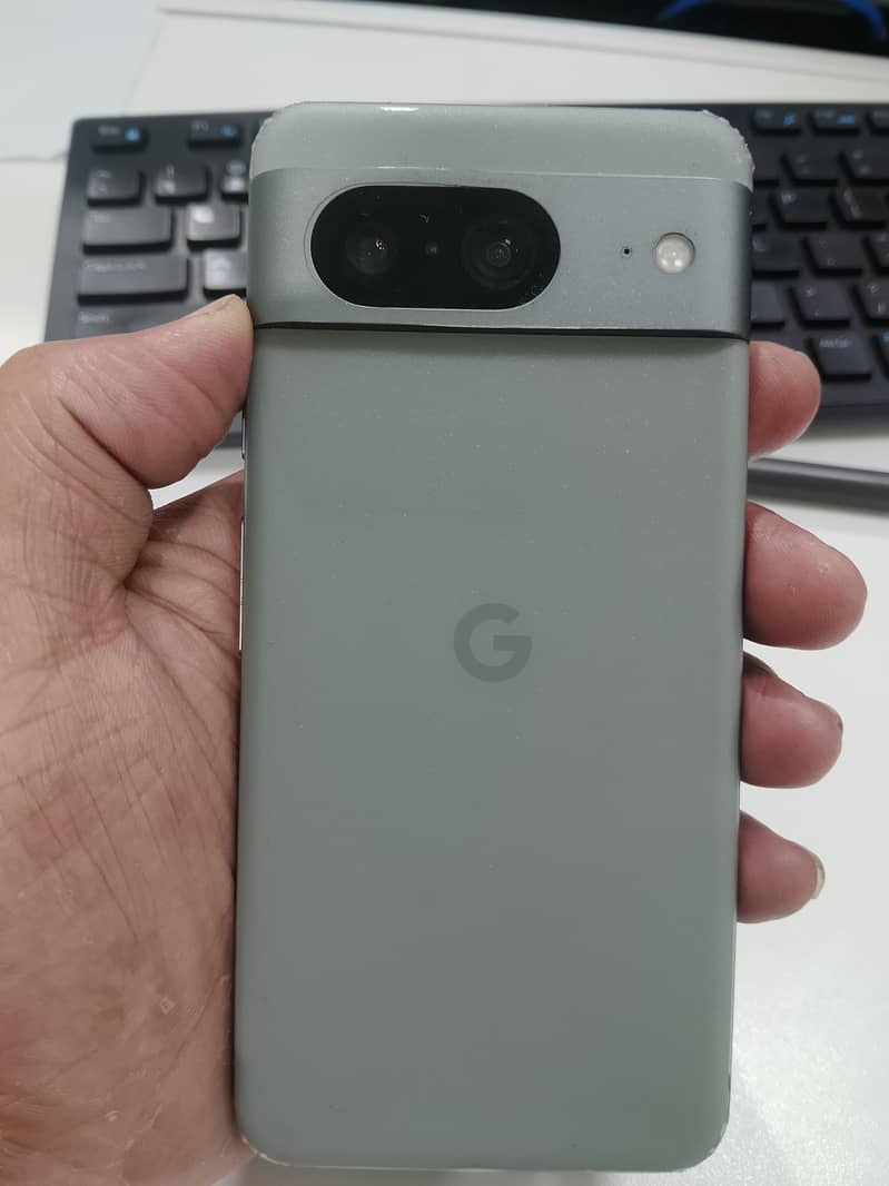 Google Pixel 8 1