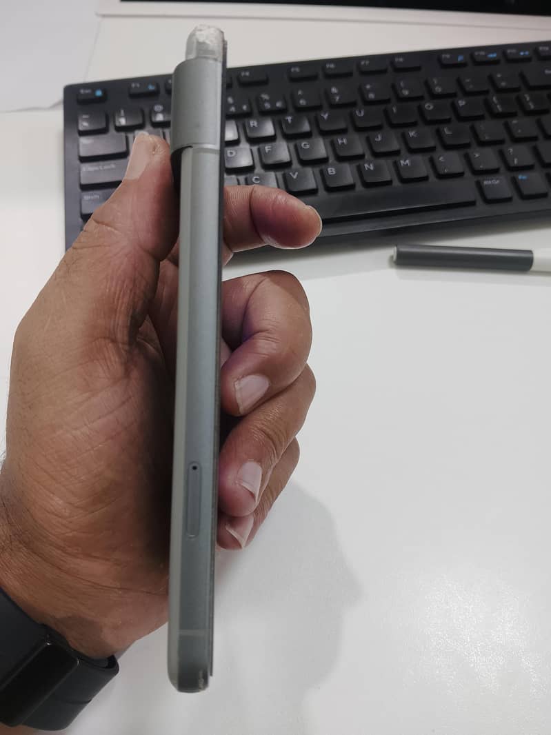 Google Pixel 8 3