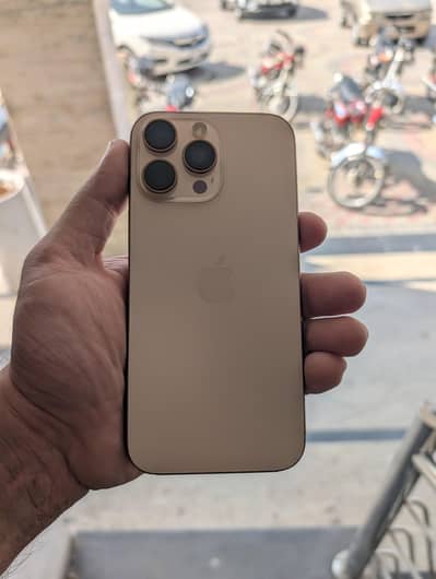Apple iPhone 16 Pro Max