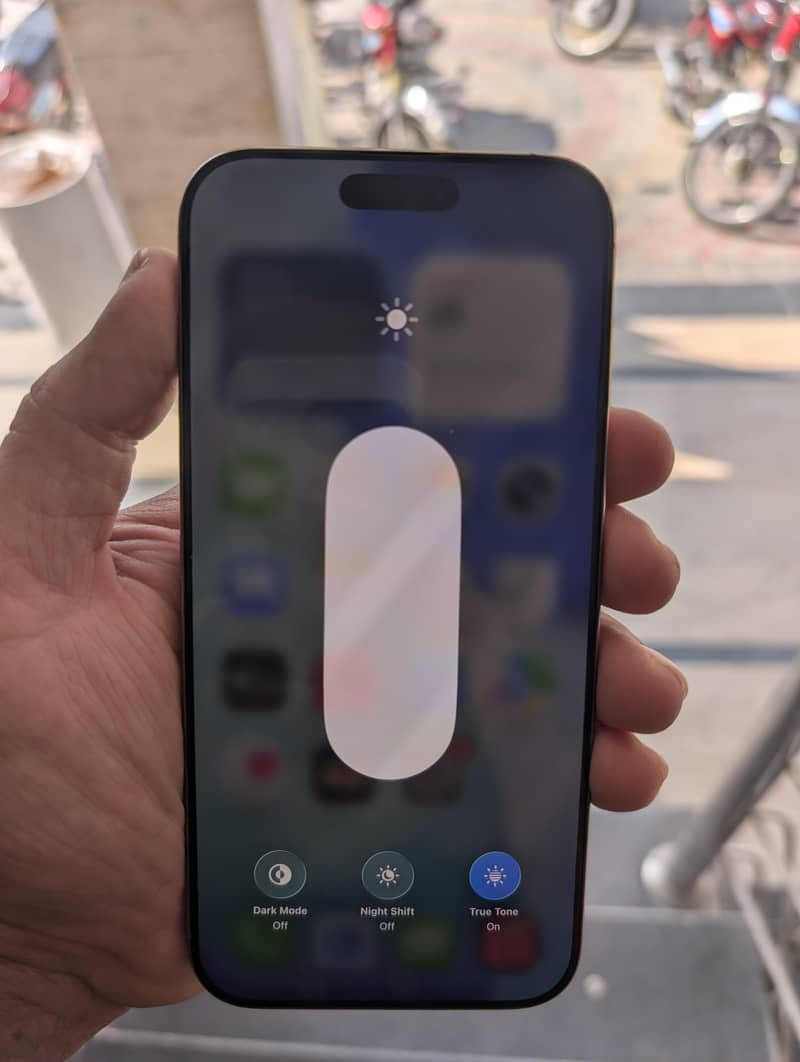 Apple iPhone 16 Pro Max 5