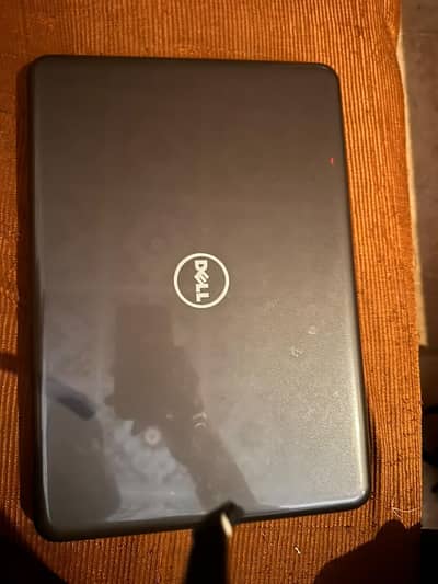 Dell latitude 3380 core i5 7th Generation 8GB Ram or 128GB SsD