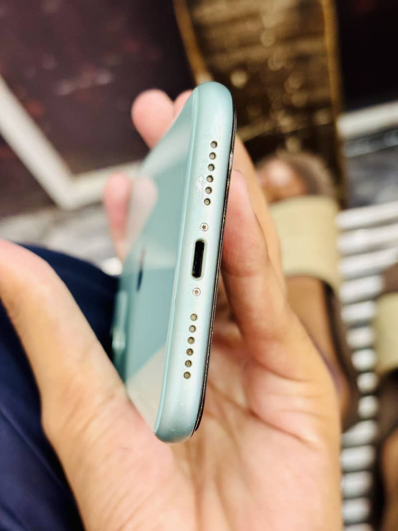 Apple iPhone 11 2