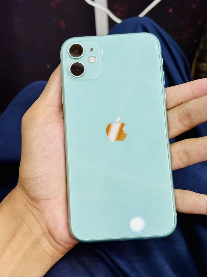 Apple iPhone 11 3
