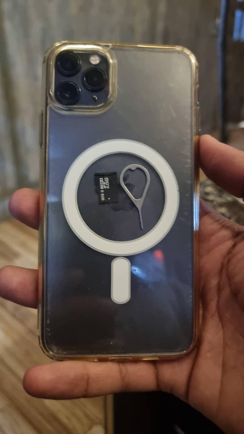 Apple iPhone 11 Pro Max 1